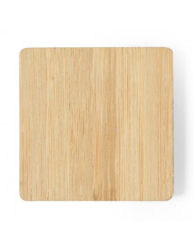 Pins de bambú con múltiples formas