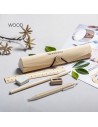 Estuches de madera con accesorios de oficina